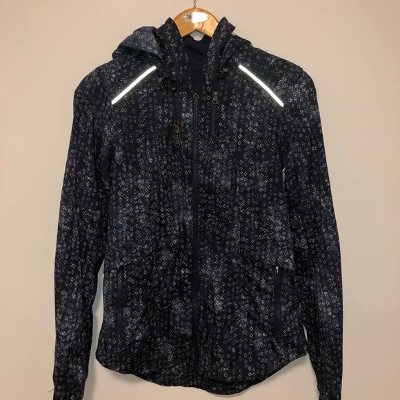 Lululemon Jacket - Picture 1 of 6
